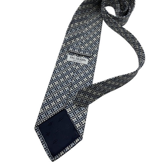 PAL ZILERI Blue/White Geometric Silk LUXURY Tie ITALY - Picture 2 of 4